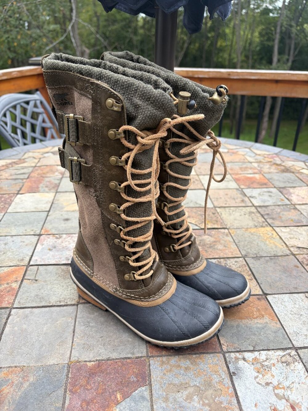 Sorel Conquest Carly II Lace-Up Winter Boots in Olive Leather and Suede 7